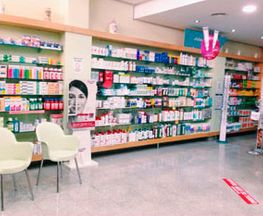 Farmacia Maurandi CB interior de farmacia